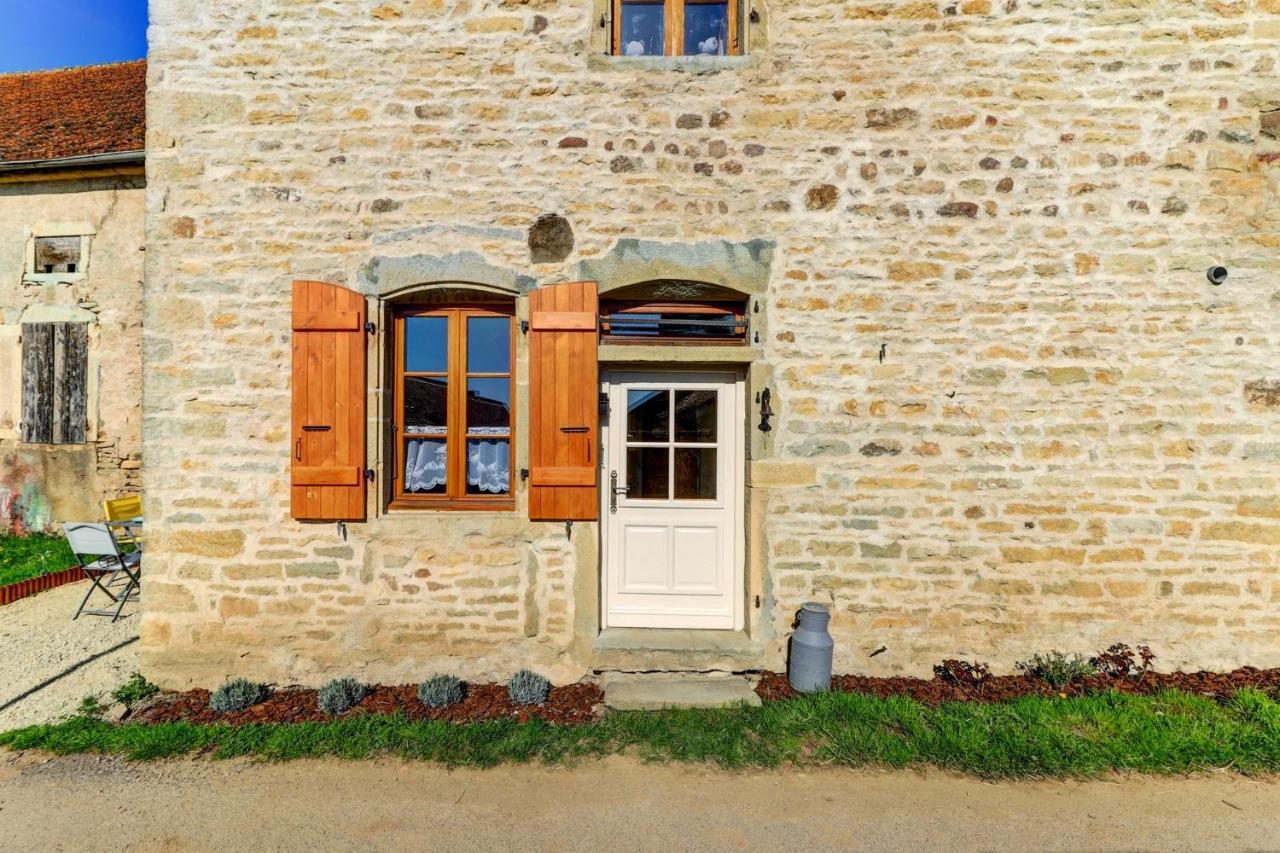 Le Petit Pressoir - Charmant Studio Collonges-en Charollais Exterior photo